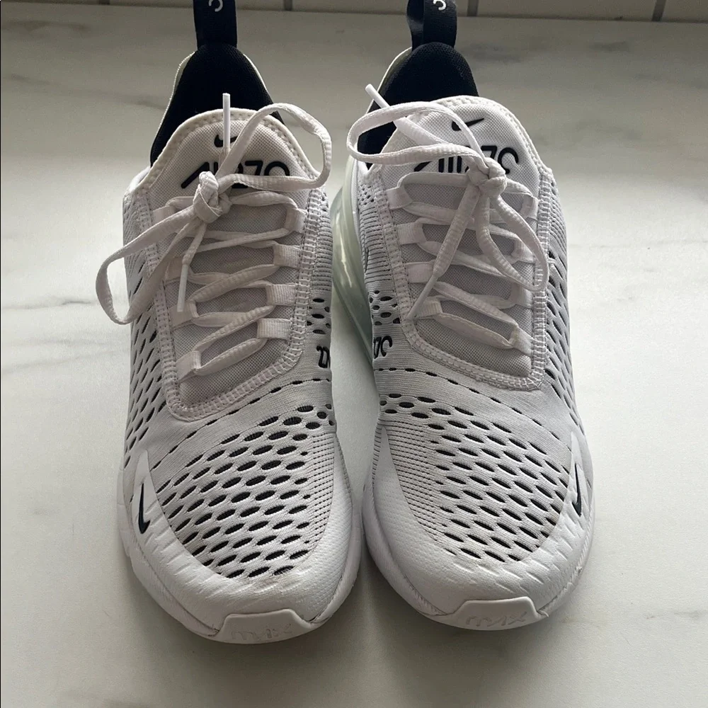 Nike White & Black Air Max 270 Running Shoes - Picture 2 of 13